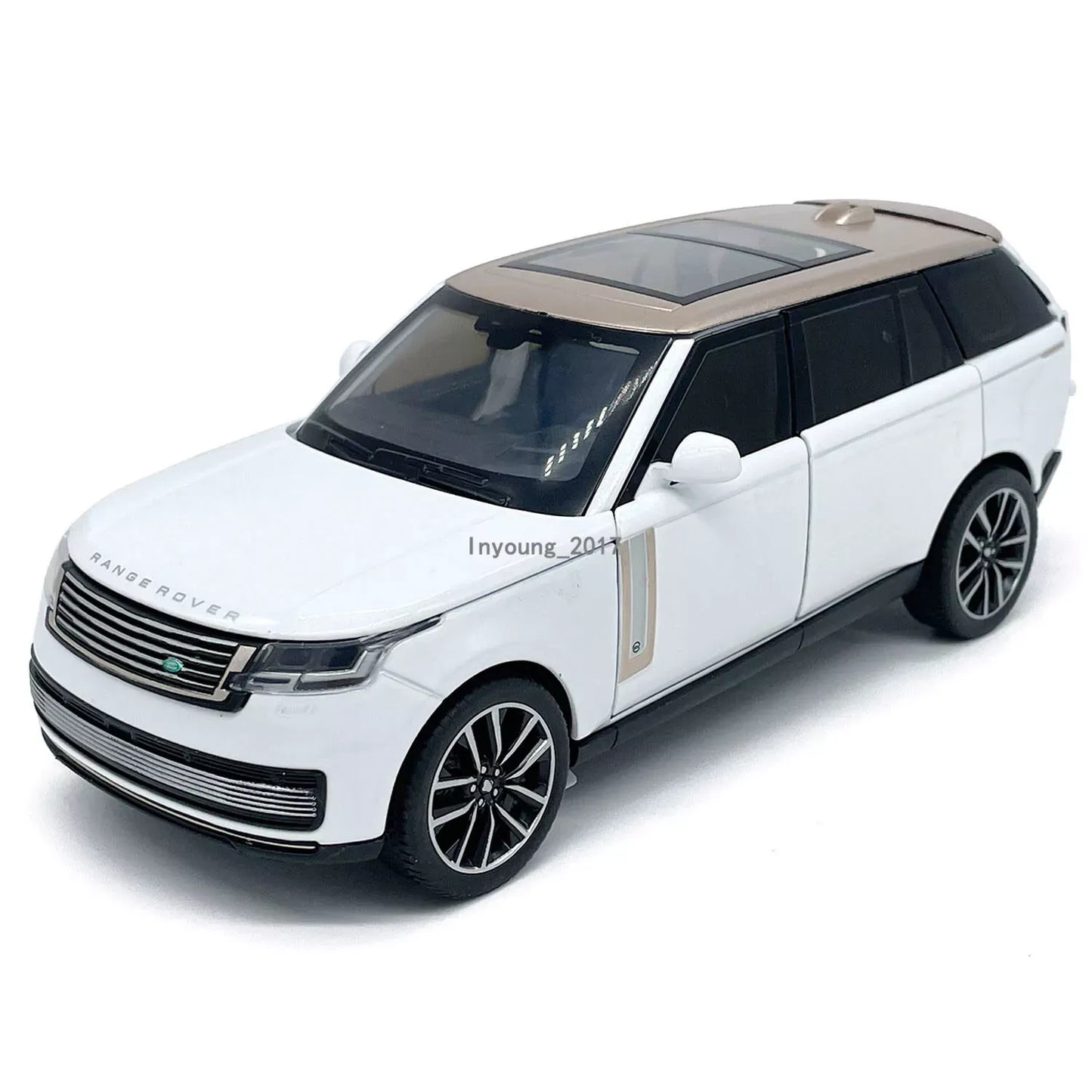Officially Licensed Range Rover 1:24 Die-Cast Metal SUV Model Car Pull-Back Action, Opening Doors, Lights & Sound Age 3+
